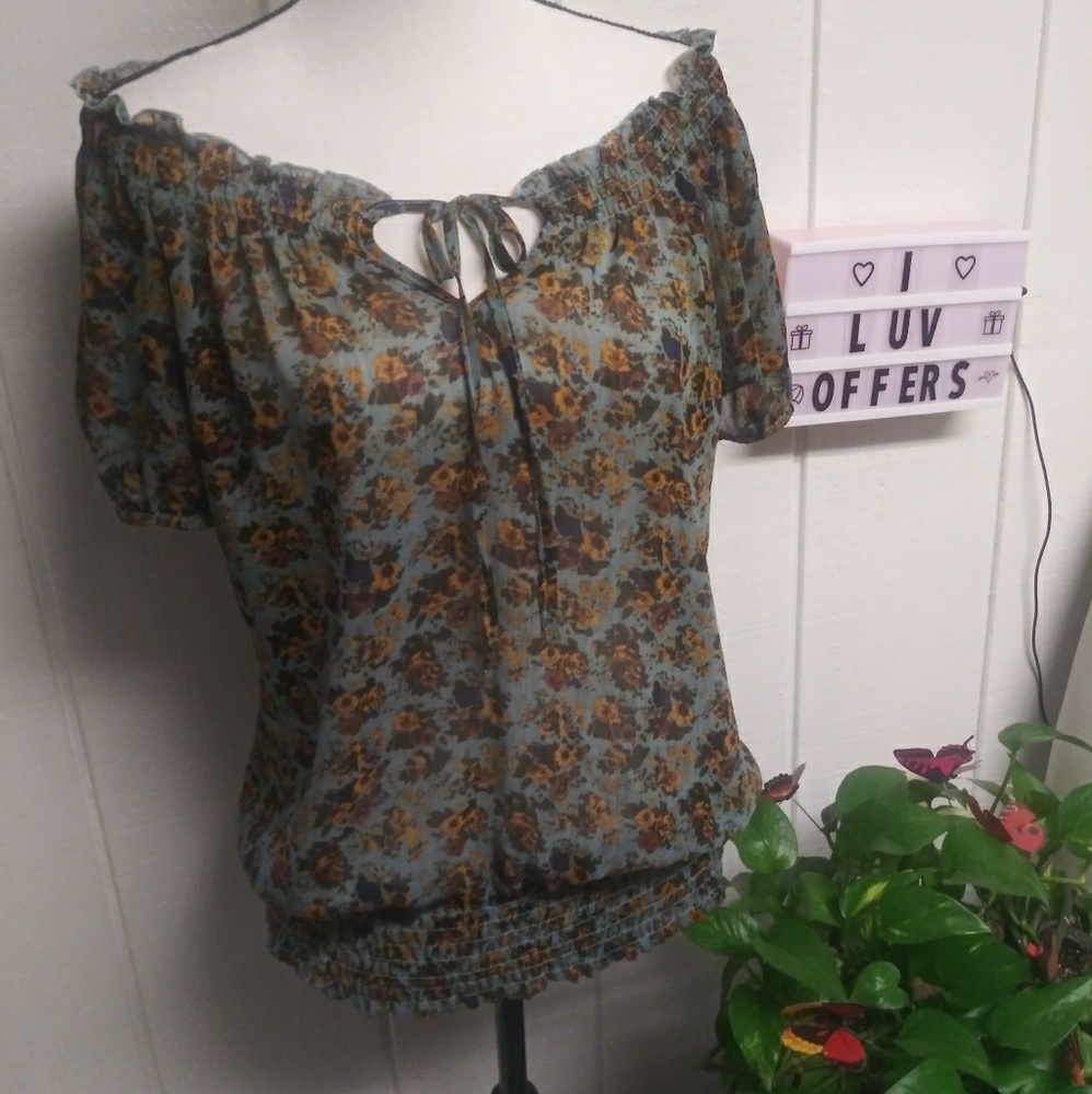 On or Off The Shoulder Floral Blouse